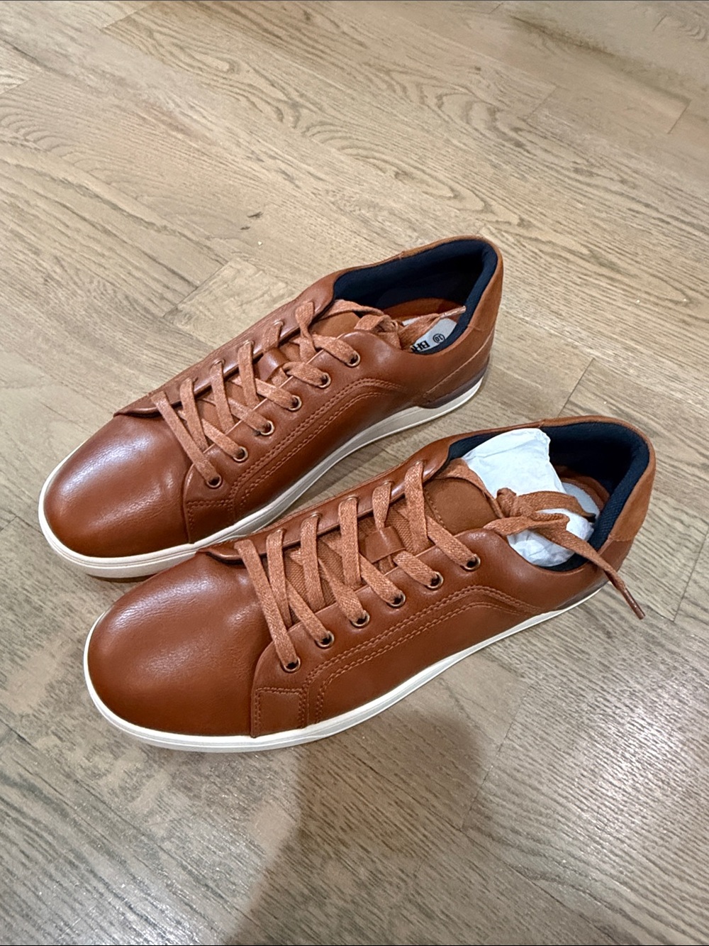 Men's Low-Top Casual Sneakers in Cognac Brown